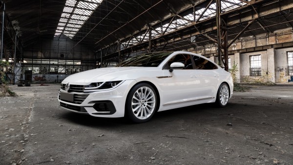 gmp-italia-stellar-silver-felge-mit-reifen-silber-in-19zoll-winterfelge-alufelge-auf-weissem-volkswagen-vw-arteon-typ-3h-mit-15mm-tieferlegung-industriehalle-1-camera-000-1920.jpg